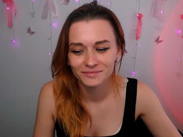 PeppyMiaa live cam on BongaCams