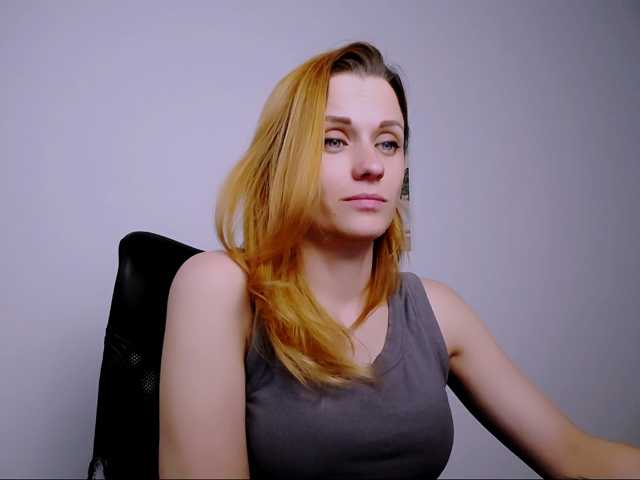 PeppyMiaa live cam on BongaCams
