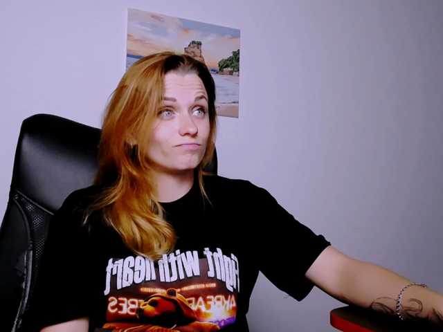 PeppyMiaa live cam preview