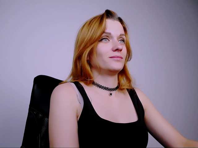 PeppyMiaa — live female cam