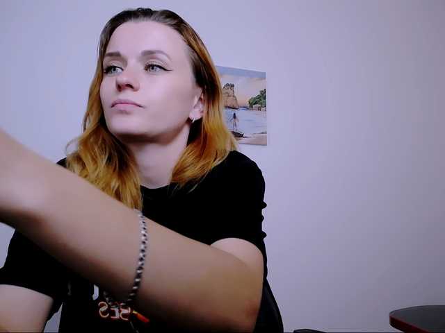 PeppyMiaa live cam preview