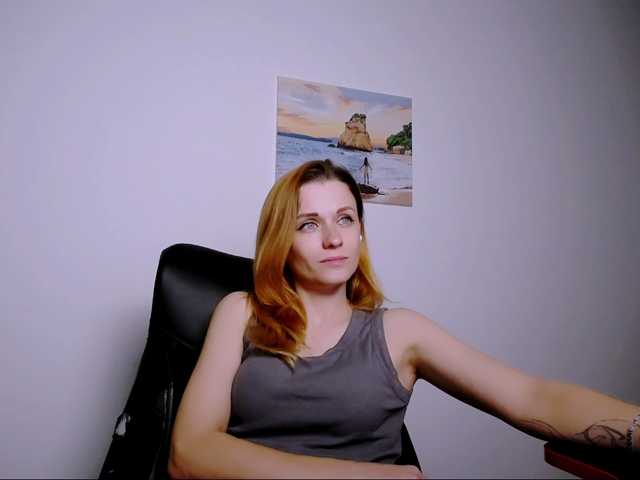 PeppyMiaa live cam preview