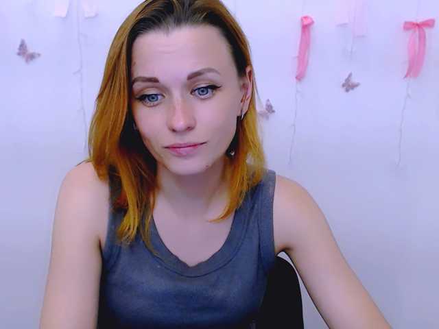 PeppyMiaa live cam preview