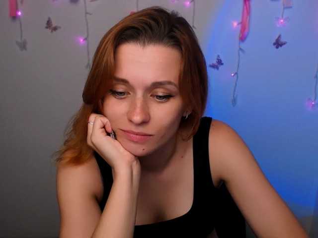 PeppyMiaa live cam preview