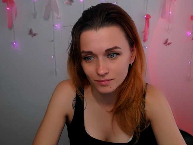 PeppyMiaa live cam preview