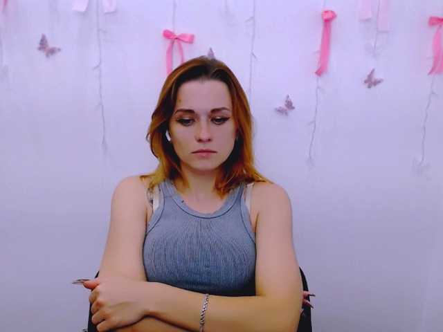 PeppyMiaa live cam on BongaCams