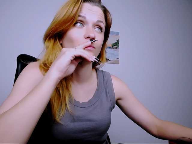 PeppyMiaa live cam on BongaCams