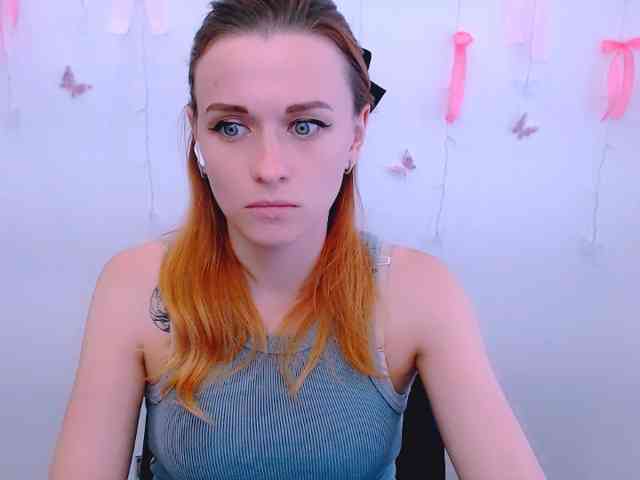 PeppyMiaa's webcam live show