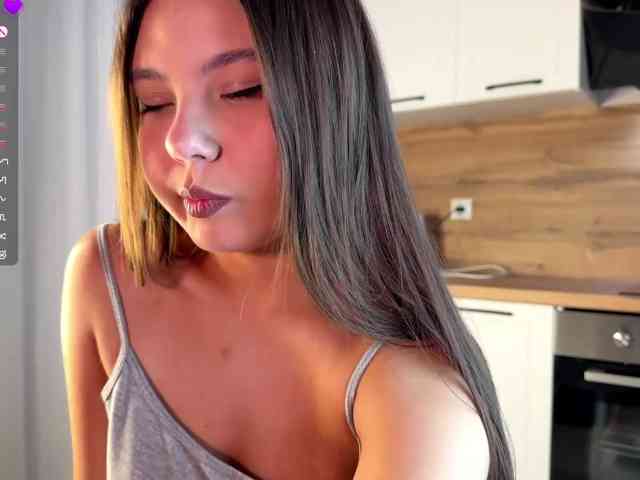 Model: LunaHurt