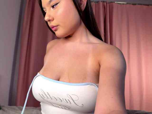 Model: LunaHurt