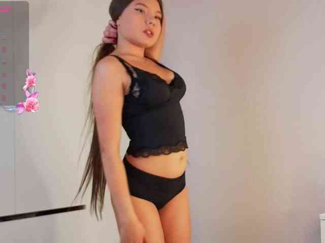 Model: LunaHurt