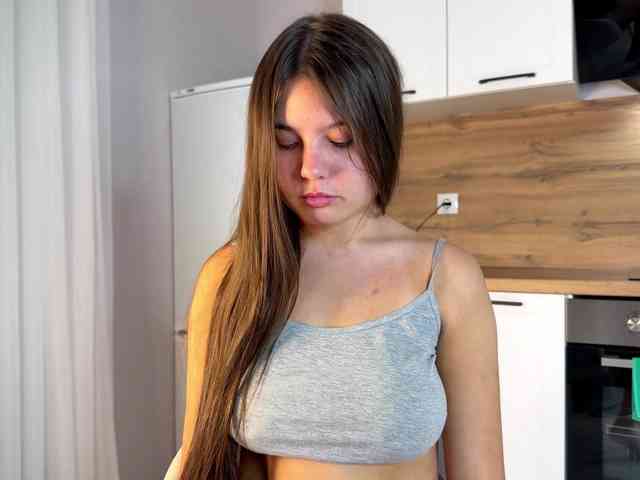 Model: LunaHurt