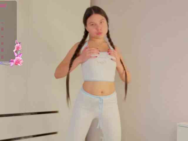 Model: LunaHurt