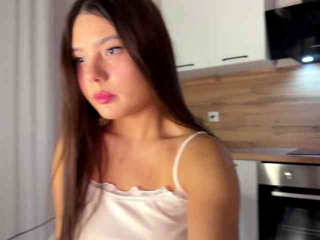 Model: LunaHurt