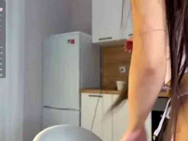 LunaHurt webcam