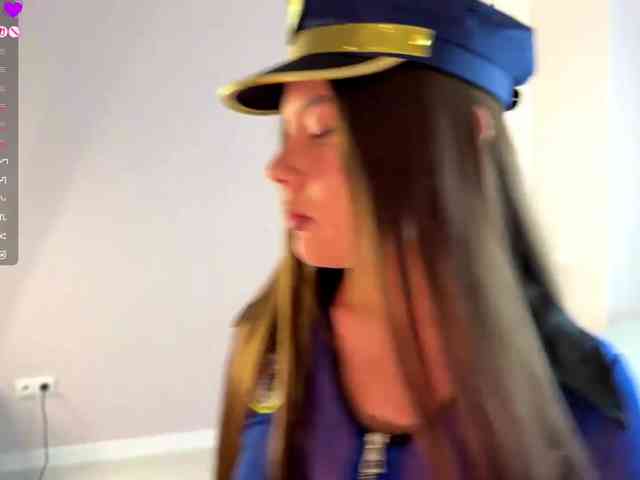 Model: LunaHurt