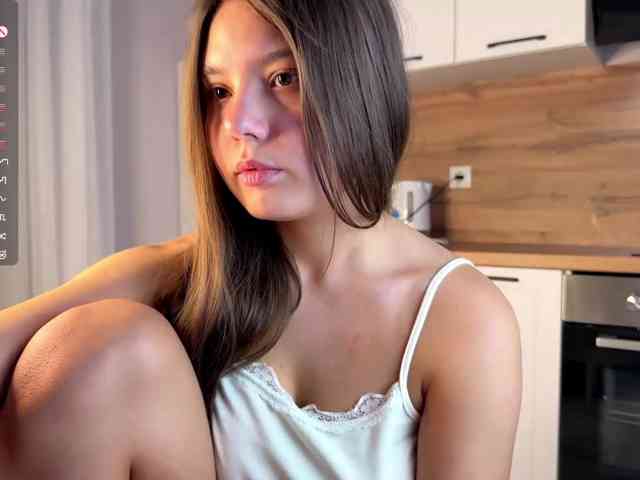 LunaHurt webcam