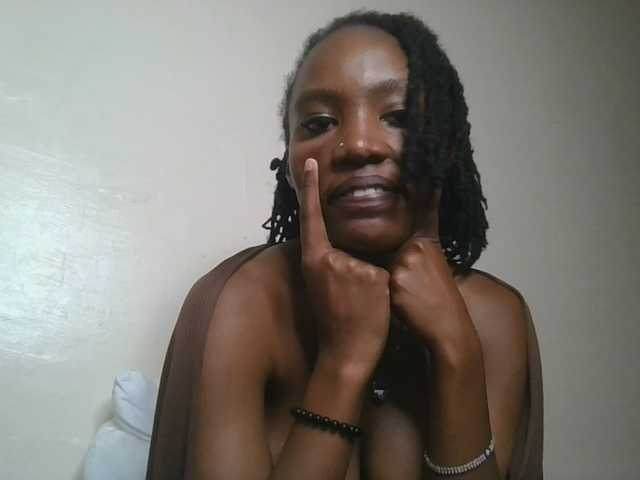 Scarleta live webcam show