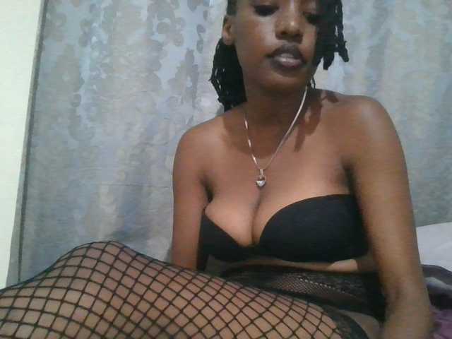 Scarleta live cam on BongaCams