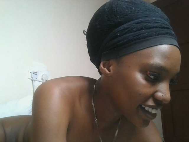 Scarleta live cam on BongaCams