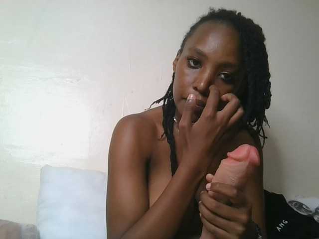 Scarleta live cam on BongaCams