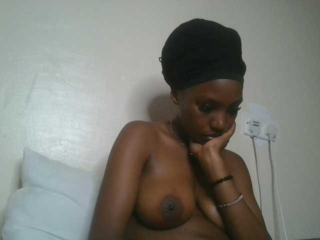 Scarleta live cam on BongaCams