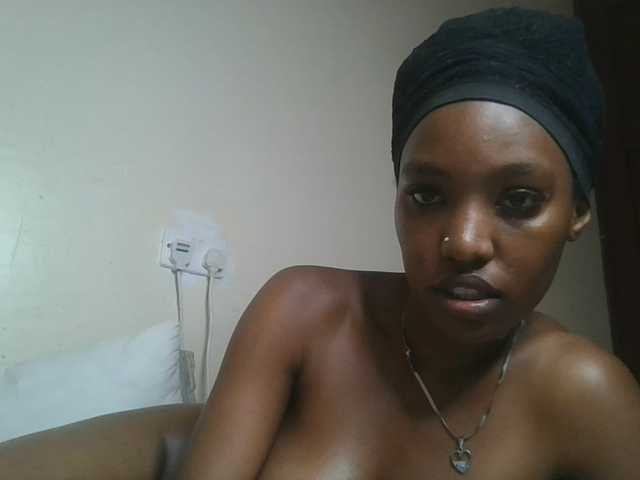 Scarleta live webcam show