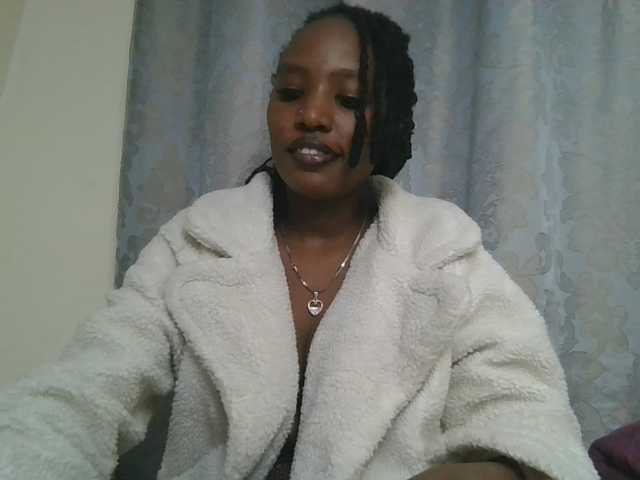 Scarleta live cam on BongaCams