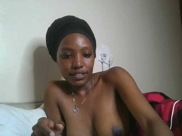 Scarleta live cam on BongaCams