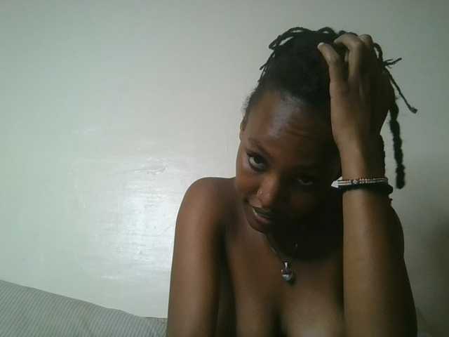 Scarleta live cam on BongaCams