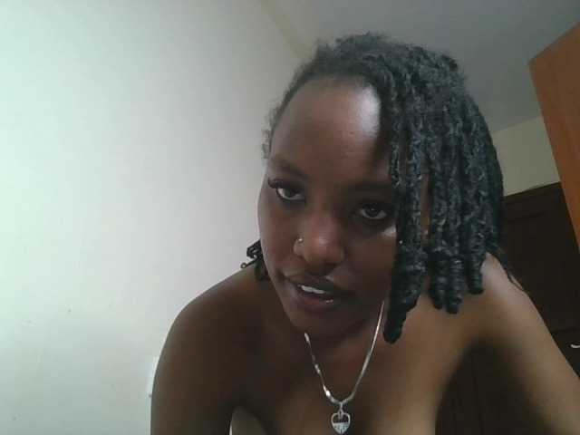 Scarleta live cam on BongaCams