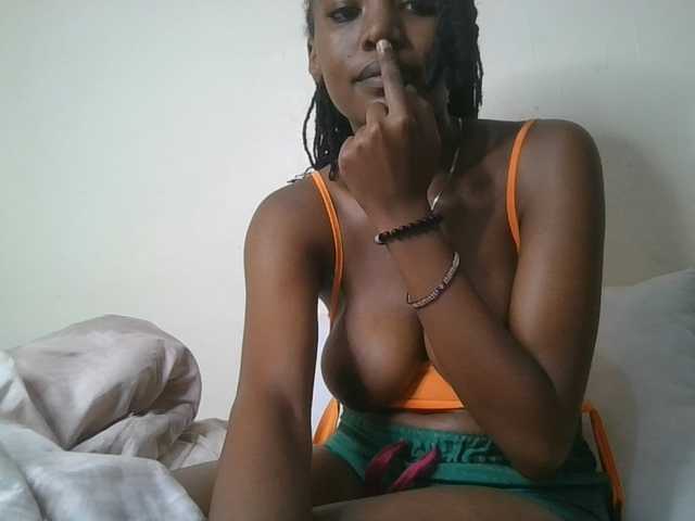 Scarleta live cam on BongaCams