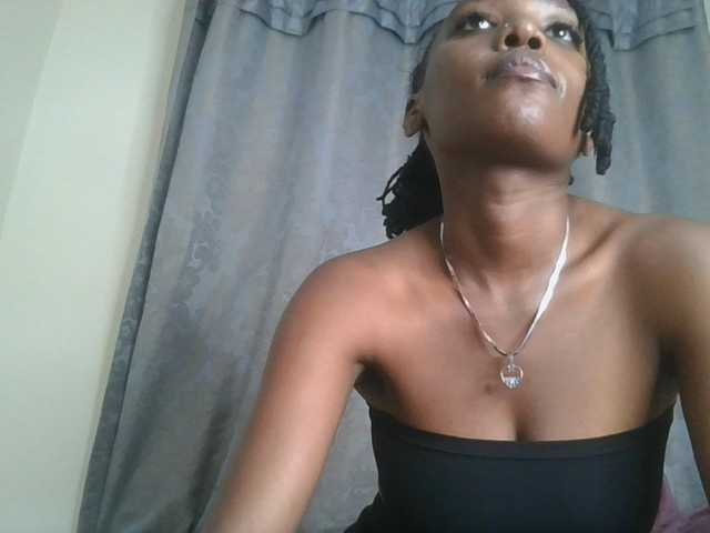 Scarleta live cam on BongaCams