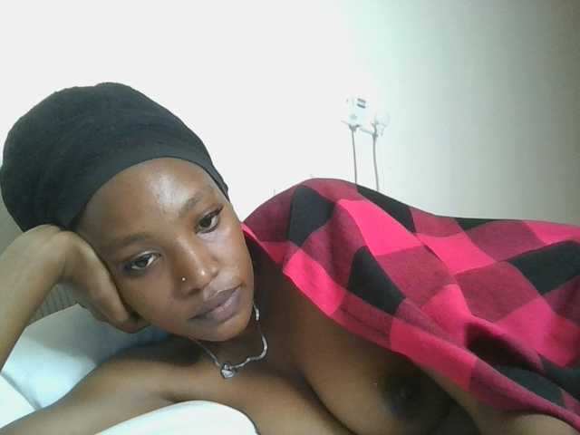 Scarleta live cam on BongaCams