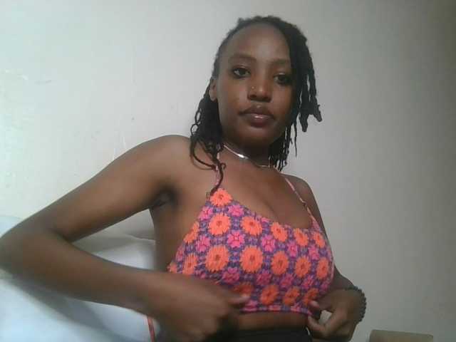 Scarleta live cam on BongaCams