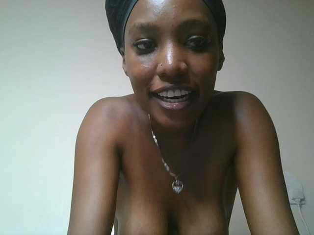 Scarleta live cam on BongaCams