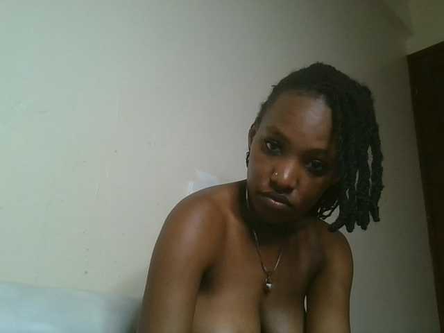 Scarleta live webcam show