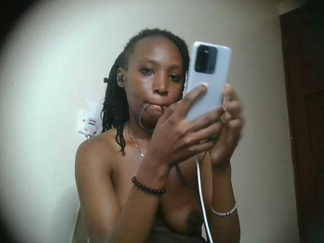 Scarleta live cam on BongaCams