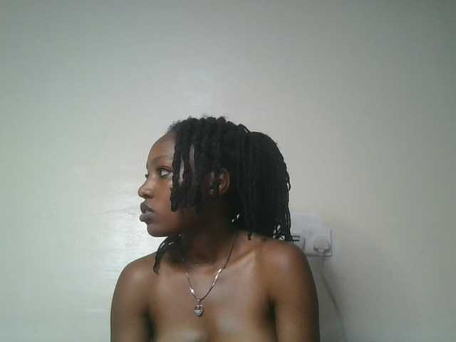 Scarleta live cam on BongaCams