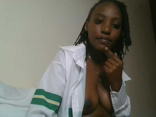Scarleta live cam on BongaCams