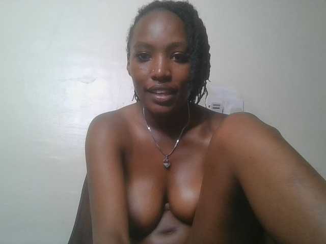 Scarleta live cam on BongaCams