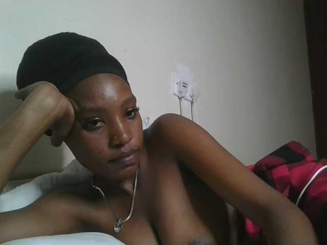 Scarleta live webcam show