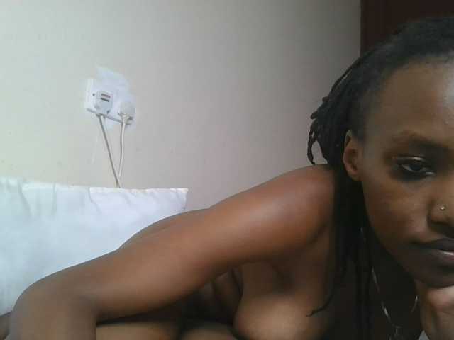Scarleta live cam on BongaCams