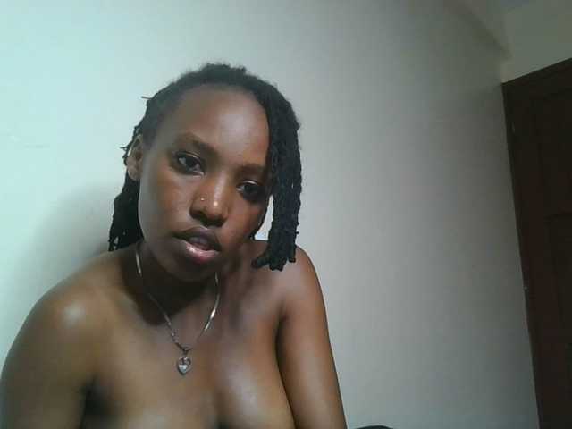 Scarleta live cam on BongaCams