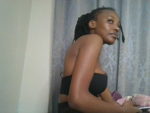 Scarleta live cam on BongaCams