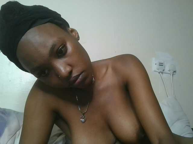 Scarleta live cam on BongaCams