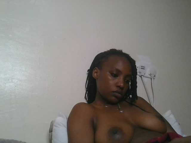 Scarleta live webcam show