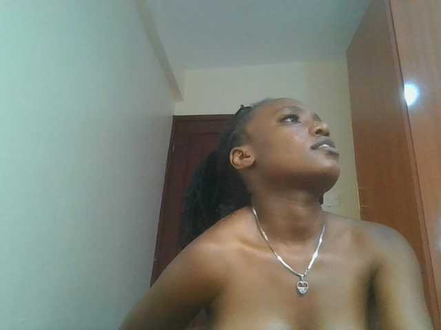 Scarleta live cam on BongaCams