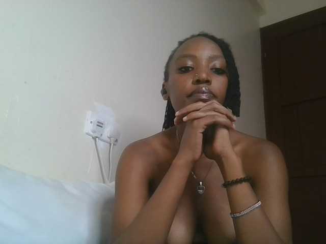 Scarleta live webcam show