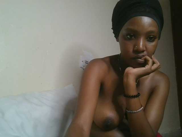 Scarleta live webcam show
